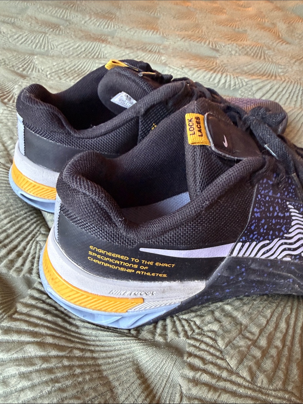 Nike Metcons - Picture 2 of 5